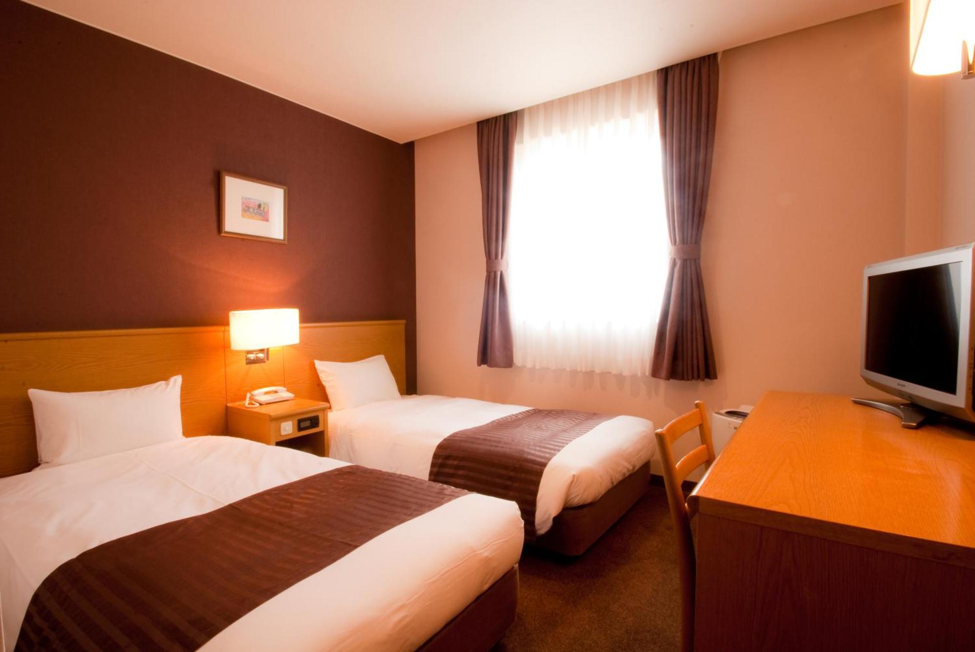 Hotel Folkloro Takahata Ruang foto