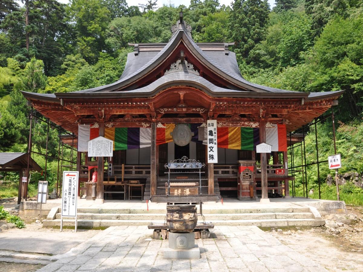 Hotel Folkloro Takahata Bagian luar foto
