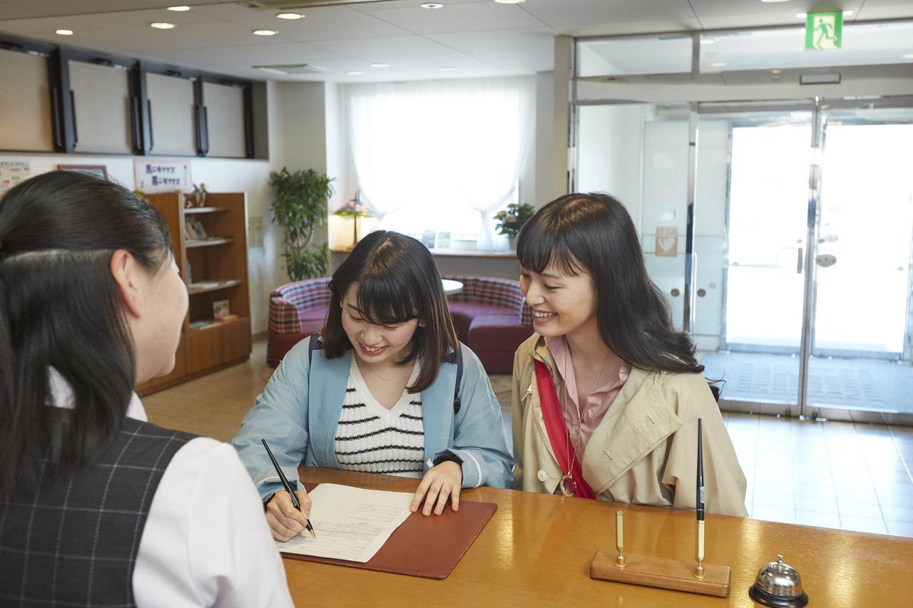Hotel Folkloro Takahata Bagian luar foto